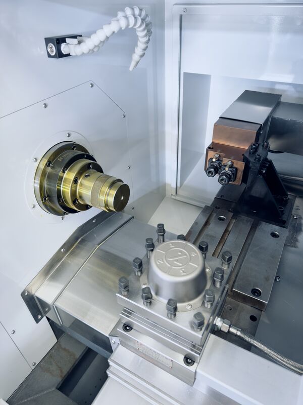 PT36 2-Achsen CNC-Drehzentrum 5000kg Maschinengewicht 500mm Z-Achse Präzisionsbearbeitung