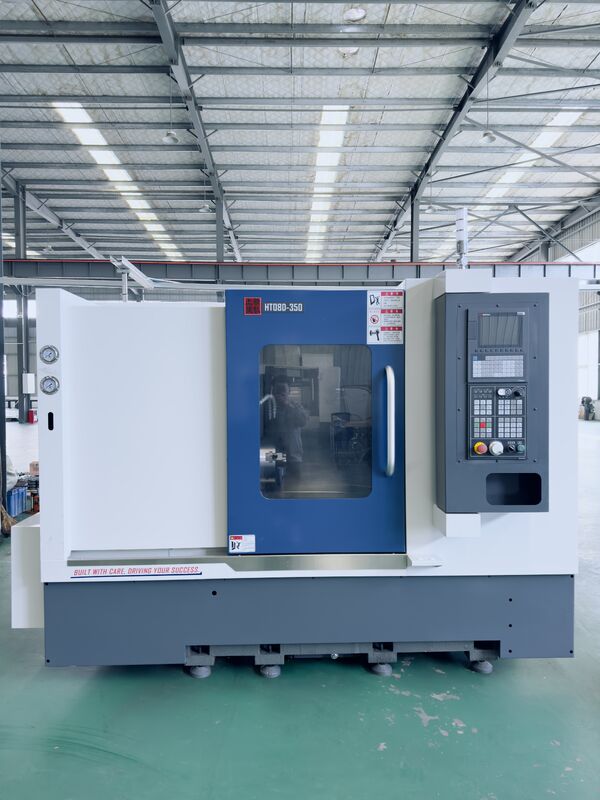 5.5KW 7.5KW Spindle Motor Power CNC Turning Center Lathes Turning Machines 50-3000r/Min