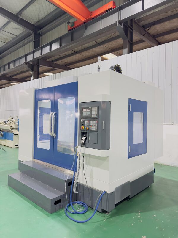 Centre vertical CNC HT300 pour pièces moulées de haute qualité, fraisage de précision, broche haute vitesse