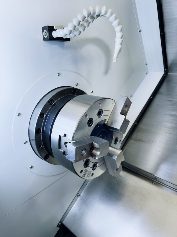 HT06-350 550 750 Heavy Duty CNC Turning Center 50-3000r/Min Spindle Speed Range