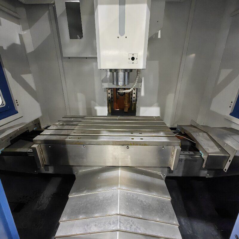 High Precision VMC Machine Milling Drilling Tapping Metal Aluminium Vertical Machining Center for Tapping Drilling