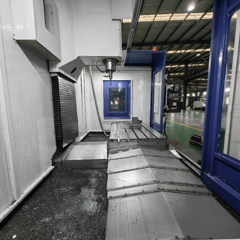 VMC1160 Dikey İşleme Merkezi Yüksek Hassasiyetli CNC Freze Makinesi Metal Parça Delme Kesme Endüstriyel Kalıp Yapımı