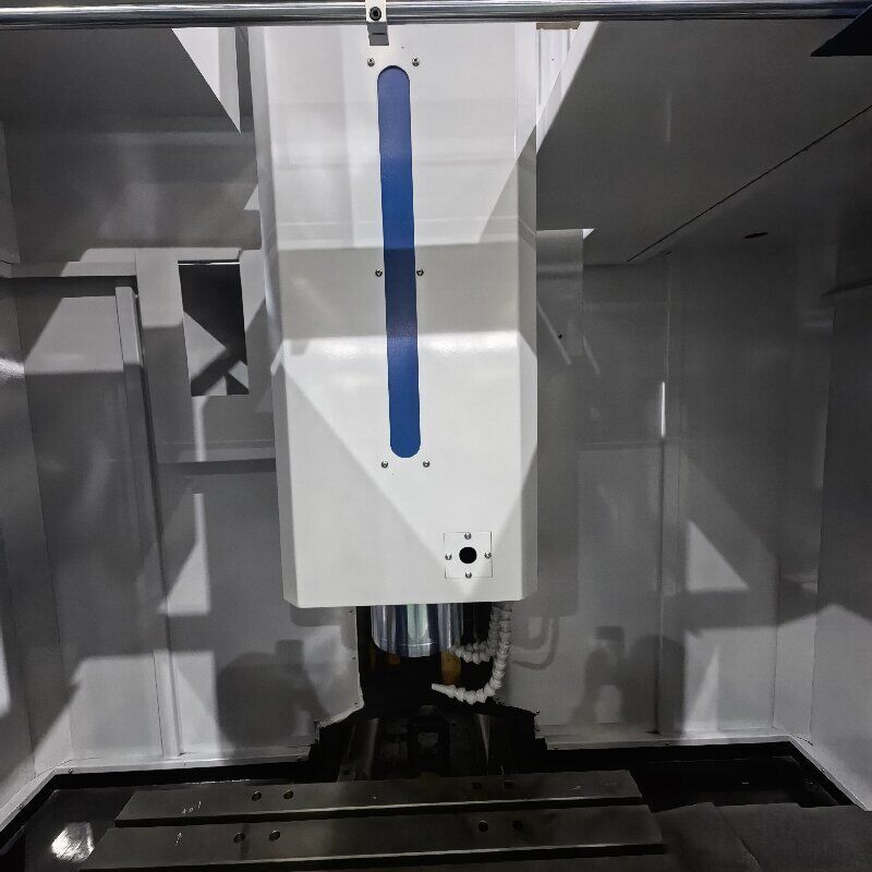 VMC850 সিএনসি ভার্টিকাল মেশিনিং সেন্টার GSK কন্ট্রোল সিস্টেম BT40 স্পিন্ডেল টেপার নতুন মেটাল মিলিং মেশিন